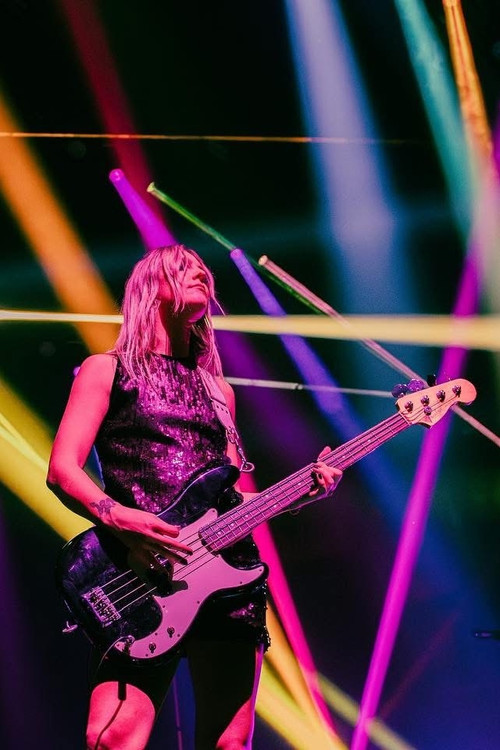 Постер фильма «Live at Massey Hall: The Beaches»