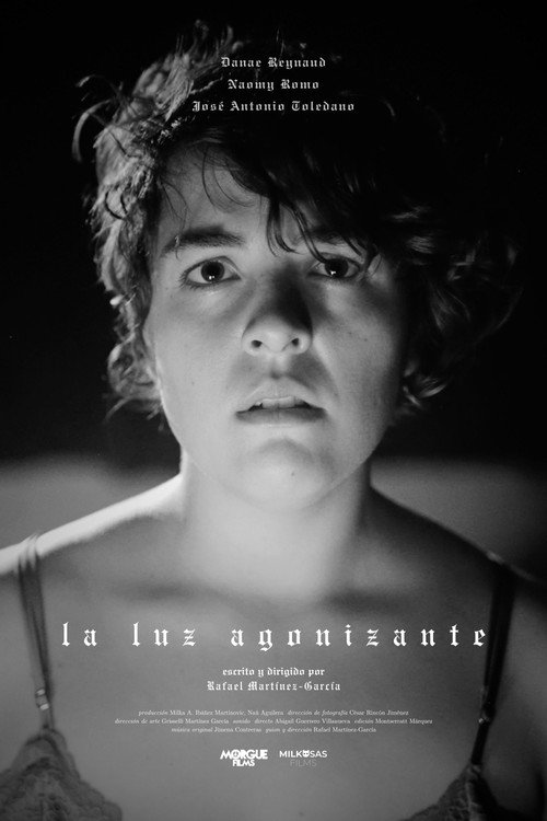 Постер фильма «La luz agonizante»